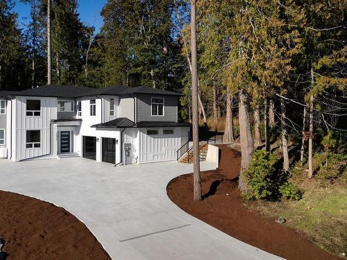 10950 Greenpark Dr, North Saanich, BC 