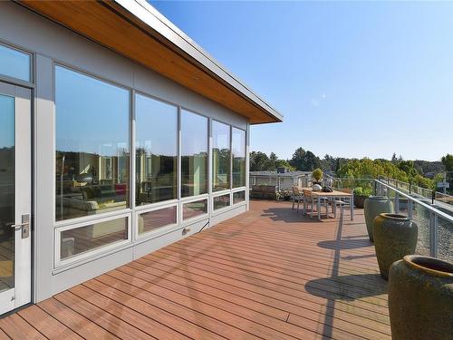 Ph1-1969 Oak Bay Ave Sw, Victoria, BC - Outdoor With Deck Patio Veranda With Exterior