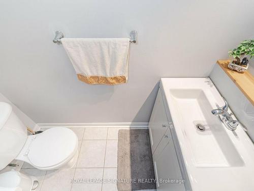 1324 Weir Chse, Mississauga, ON - Indoor Photo Showing Bathroom