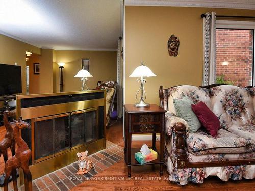 88 Parkside Dr, Brampton, ON - Indoor With Fireplace