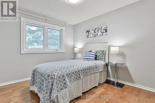 13 - 5021 Sheppard Avenue E, Toronto (Agincourt South-Malvern West), ON - Indoor Photo Showing Bedroom