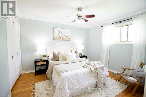 824 Florell Drive, Oshawa (Donevan), ON - Indoor Photo Showing Bedroom