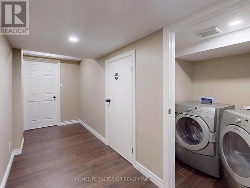 6 Dietzman Court, Richmond Hill (Oak Ridges), ON - Indoor Photo Showing Laundry Room