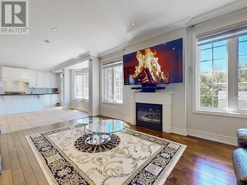 6 Dietzman Court, Richmond Hill, ON - Indoor Photo Showing Living Room With Fireplace