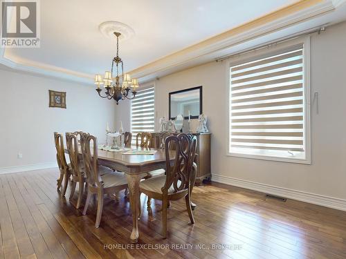 6 Dietzman Court, Richmond Hill (Oak Ridges), ON - Indoor Photo Showing Dining Room