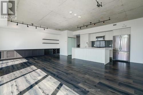 608 - 665 Kingston Road, Toronto, ON - Indoor Photo Showing Kitchen