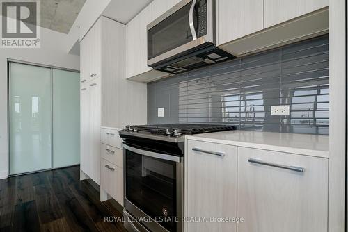 608 - 665 Kingston Road, Toronto, ON - Indoor Photo Showing Kitchen