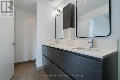 608 - 665 Kingston Road, Toronto, ON - Indoor Photo Showing Bathroom