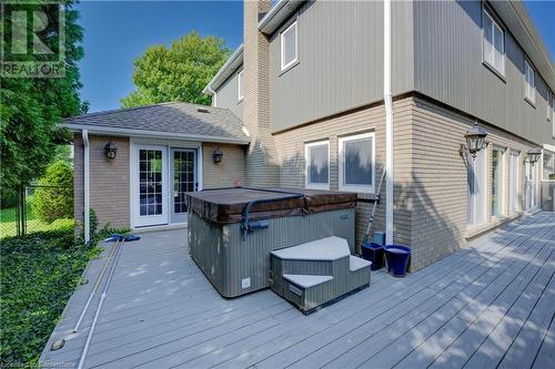 587 Manorwood Court, Waterloo, ON - Outdoor With Exterior