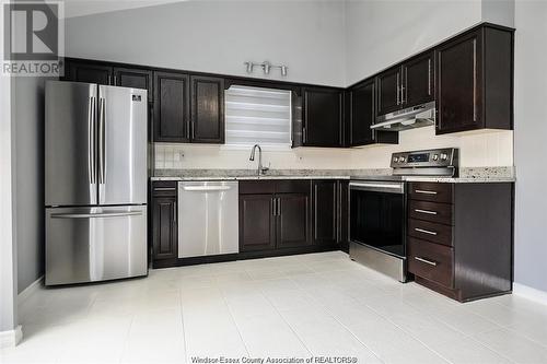 3206 Forest Glade Drive, Windsor, ON - Indoor Photo Showing Kitchen