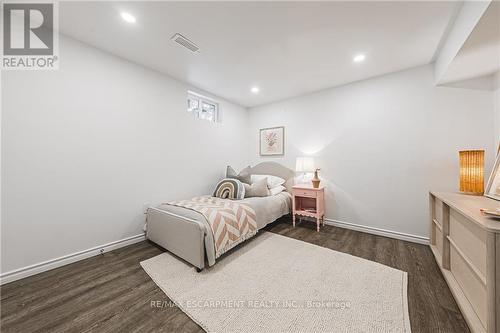 75 Graystone Drive, Hamilton, ON - Indoor Photo Showing Bedroom