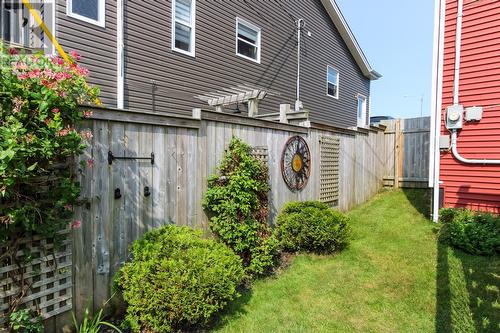 16 Iceland Place, St. John'S, NL - Outdoor