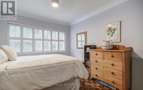 825 - 21 Dale Avenue, Toronto (Rosedale-Moore Park), ON - Indoor Photo Showing Bedroom