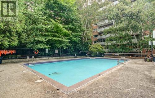 825 - 21 Dale Avenue, Toronto (Rosedale-Moore Park), ON - Outdoor With In Ground Pool With Backyard