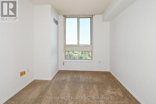 3233 Eglinton Avenue, Toronto (Scarborough Village), ON - Indoor Photo Showing Other Room