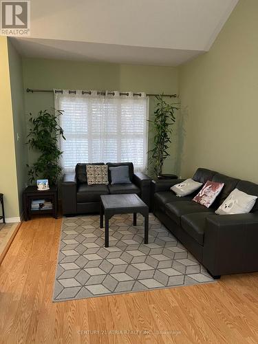 24 Good Lane, Ajax (Northeast Ajax), ON - Indoor Photo Showing Living Room