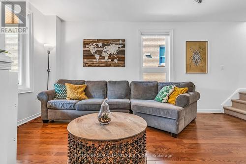 160 Hillside Avenue, Toronto (Mimico), ON - Indoor Photo Showing Living Room