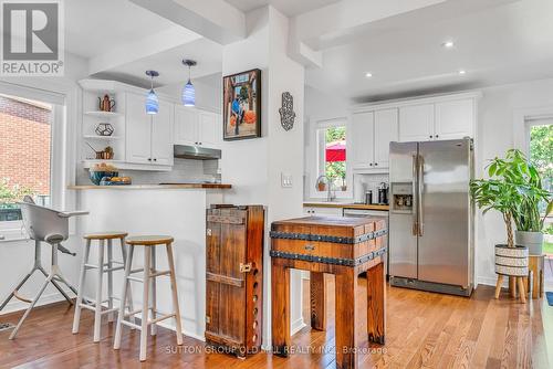 160 Hillside Avenue, Toronto (Mimico), ON - Indoor Photo Showing Kitchen