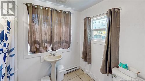 41 Exmouth Street, Saint John, NB - Indoor Photo Showing Bathroom