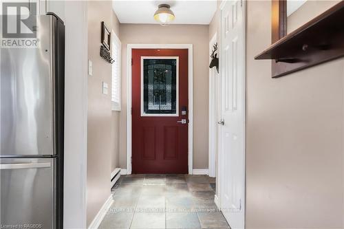 407047 Grey Road 4, Grey Highlands, ON - Indoor Photo Showing Other Room