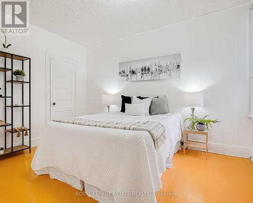 240 Jones Avenue, Toronto (South Riverdale), ON - Indoor Photo Showing Bedroom