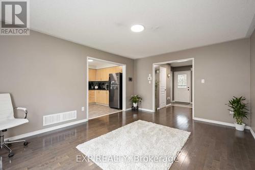 209 Norland Circle, Oshawa (Windfields), ON - Indoor