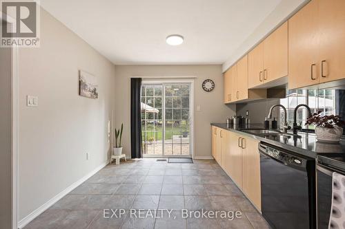 209 Norland Circle, Oshawa (Windfields), ON - Indoor Photo Showing Kitchen