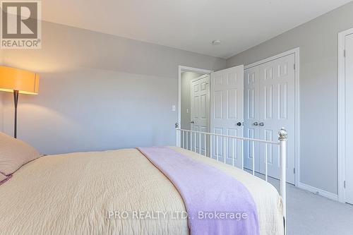 11C - 388 Old Huron Road, Kitchener, ON - Indoor Photo Showing Bedroom