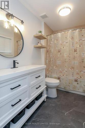 67 Shaw Boulevard, Central Elgin (Lynhurst), ON - Indoor Photo Showing Bathroom