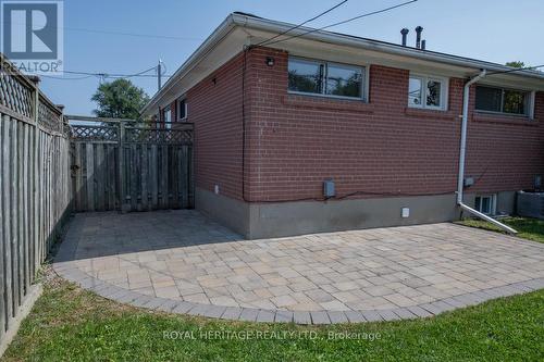 324 Rosedale Drive, Whitby (Downtown Whitby), ON - Outdoor With Exterior