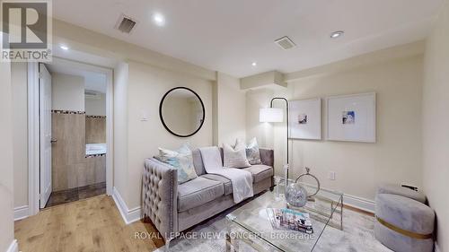 581 Oakwood Avenue, Toronto (Oakwood Village), ON - Indoor Photo Showing Living Room