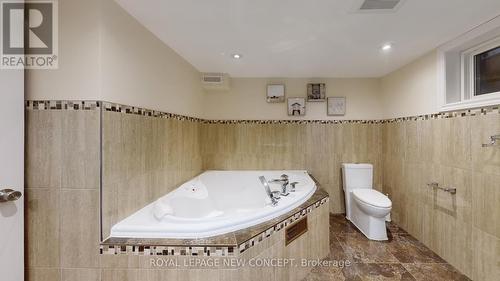 581 Oakwood Avenue, Toronto (Oakwood Village), ON - Indoor Photo Showing Bathroom