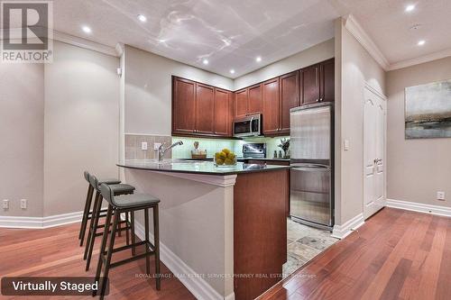 102 - 2121 Lake Shore Boulevard W, Toronto (Mimico), ON - Indoor Photo Showing Kitchen