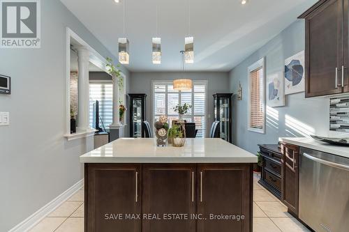 12 Lisson Crescent, Brampton (Credit Valley), ON - Indoor Photo Showing Kitchen