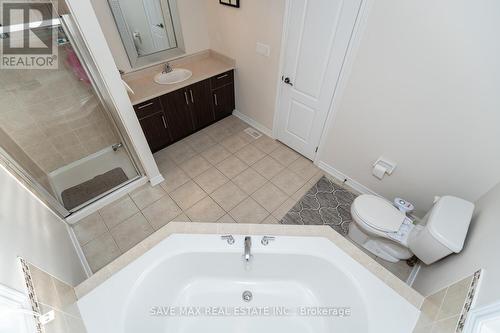 12 Lisson Crescent, Brampton (Credit Valley), ON - Indoor Photo Showing Bathroom