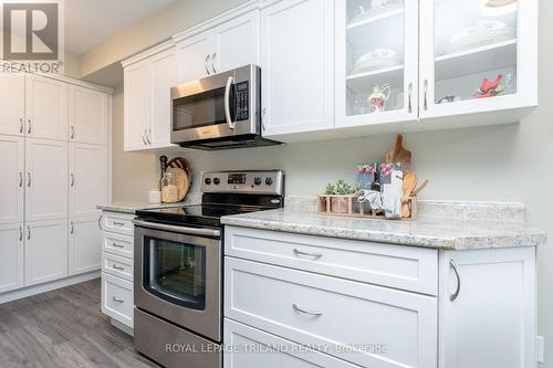 10 - 10 Rossmore Court, London, ON - Indoor Photo Showing Kitchen