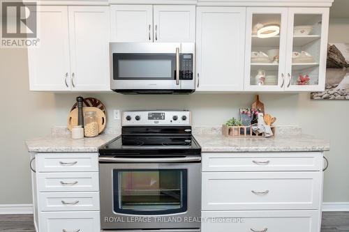 10 - 10 Rossmore Court, London, ON - Indoor Photo Showing Kitchen