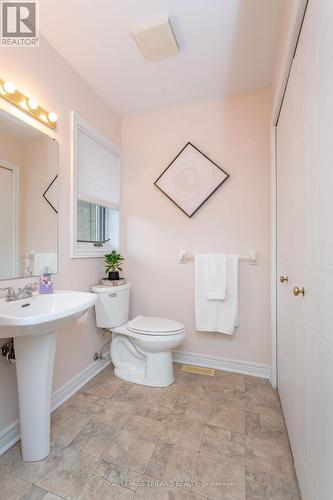 10 - 10 Rossmore Court, London, ON - Indoor Photo Showing Bathroom