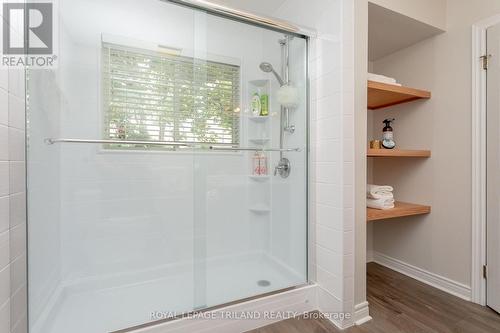 10 - 10 Rossmore Court, London, ON - Indoor Photo Showing Bathroom