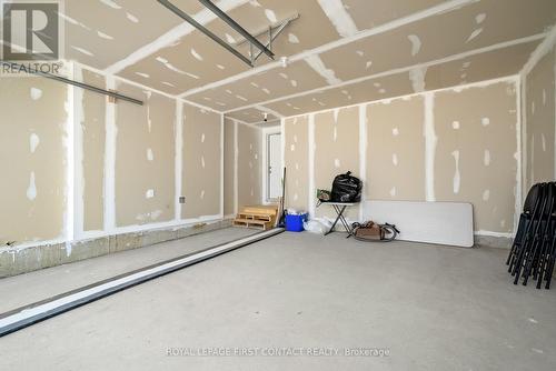 25 Corley Street, Kawartha Lakes, ON - Indoor Photo Showing Other Room