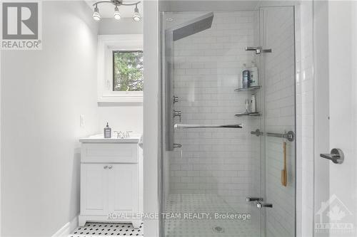 4257 Appleton Side Road, Mississippi Mills, ON - Indoor Photo Showing Bathroom