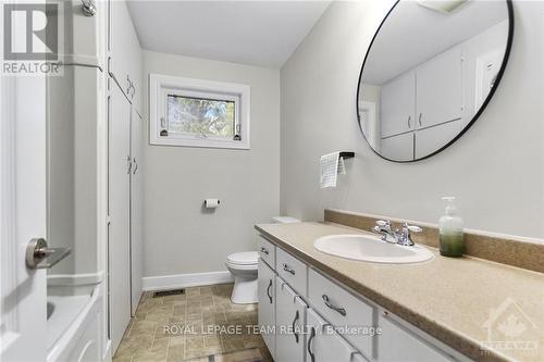 4257 Appleton Side Road, Mississippi Mills, ON - Indoor Photo Showing Bathroom