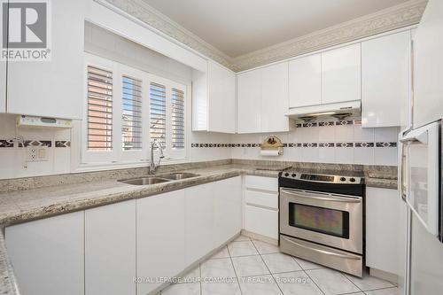 36 Oakdale Road, Vaughan (Maple), ON - Indoor Photo Showing Kitchen With Double Sink