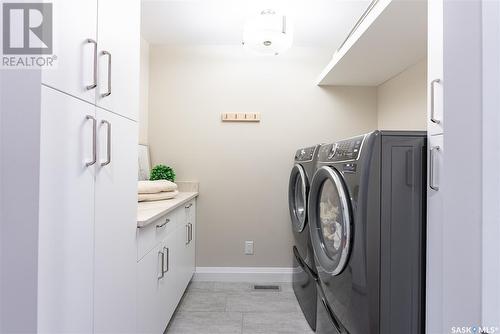 1318 15Th Street E, Saskatoon, SK - Indoor Photo Showing Laundry Room