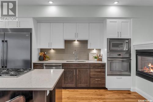 1318 15Th Street E, Saskatoon, SK - Indoor Photo Showing Kitchen With Upgraded Kitchen