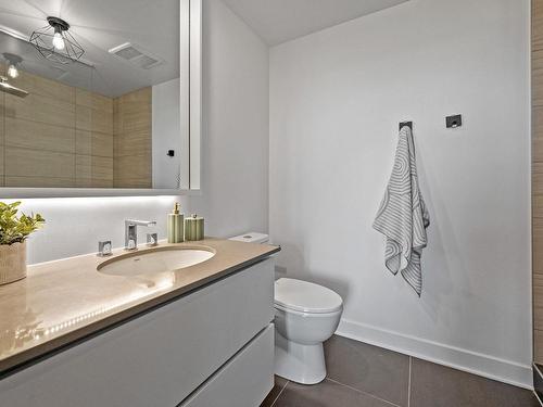 Salle de bains - 915-5905 Boul. Du Quartier, Brossard, QC - Indoor Photo Showing Bathroom