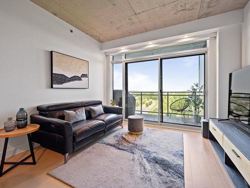 Living room - 915-5905 Boul. Du Quartier, Brossard, QC - Indoor Photo Showing Living Room