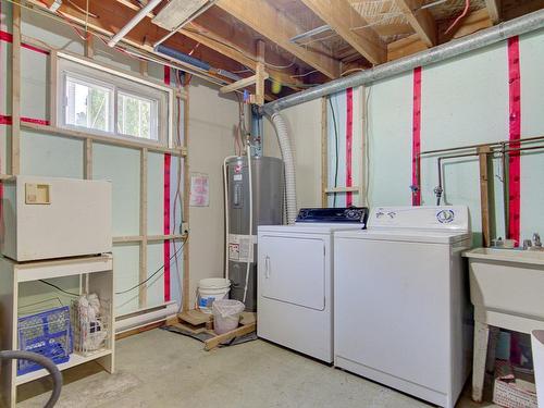 Workshop - 1610 Rue De Verviers, Laval (Chomedey), QC - Indoor Photo Showing Laundry Room