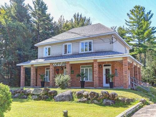 FaÃ§ade - 295  - 297 Côte St-Nicholas, Saint-Colomban, QC - Outdoor With Deck Patio Veranda