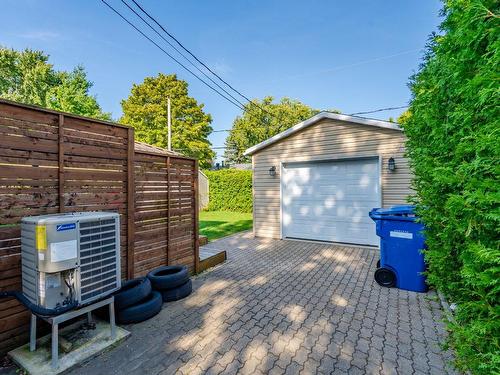 Garage - 94 Rue Du Christ-Roi, Beloeil, QC - Outdoor